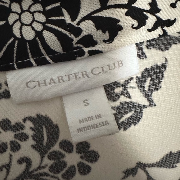 Charter Club size S glory flowery top 🖤 - Picture 4 of 10